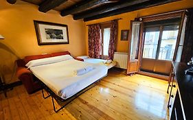 Apartamentos Jaca Ciudadela 3000